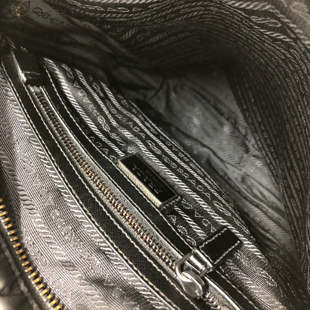 Prada Black Cloth Shoulder Bag (Pre-Owned)