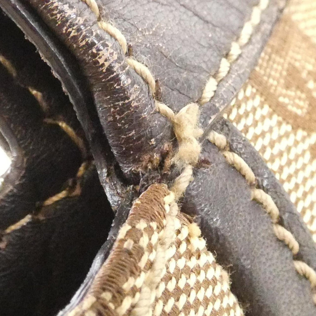 Gucci Beige Brown Gg Canvas Handbag (Pre-Owned)