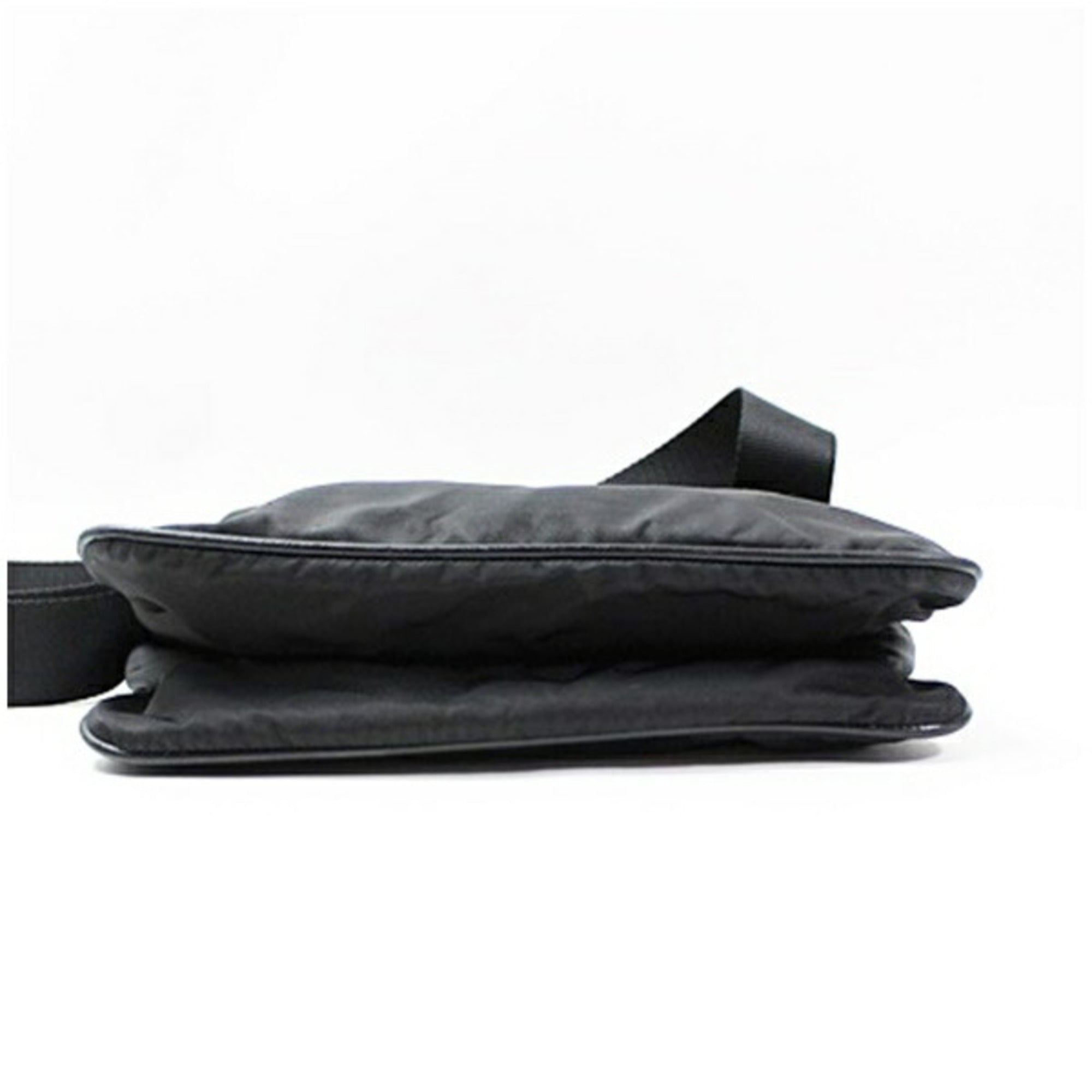 Prada Black Nylon Shoulder Bag (Pre-Owned)