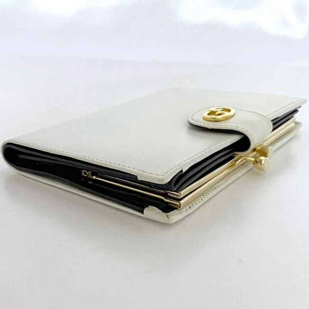 Gucci White Leather Wallet (Bi-Fold) (Pre-Owned)