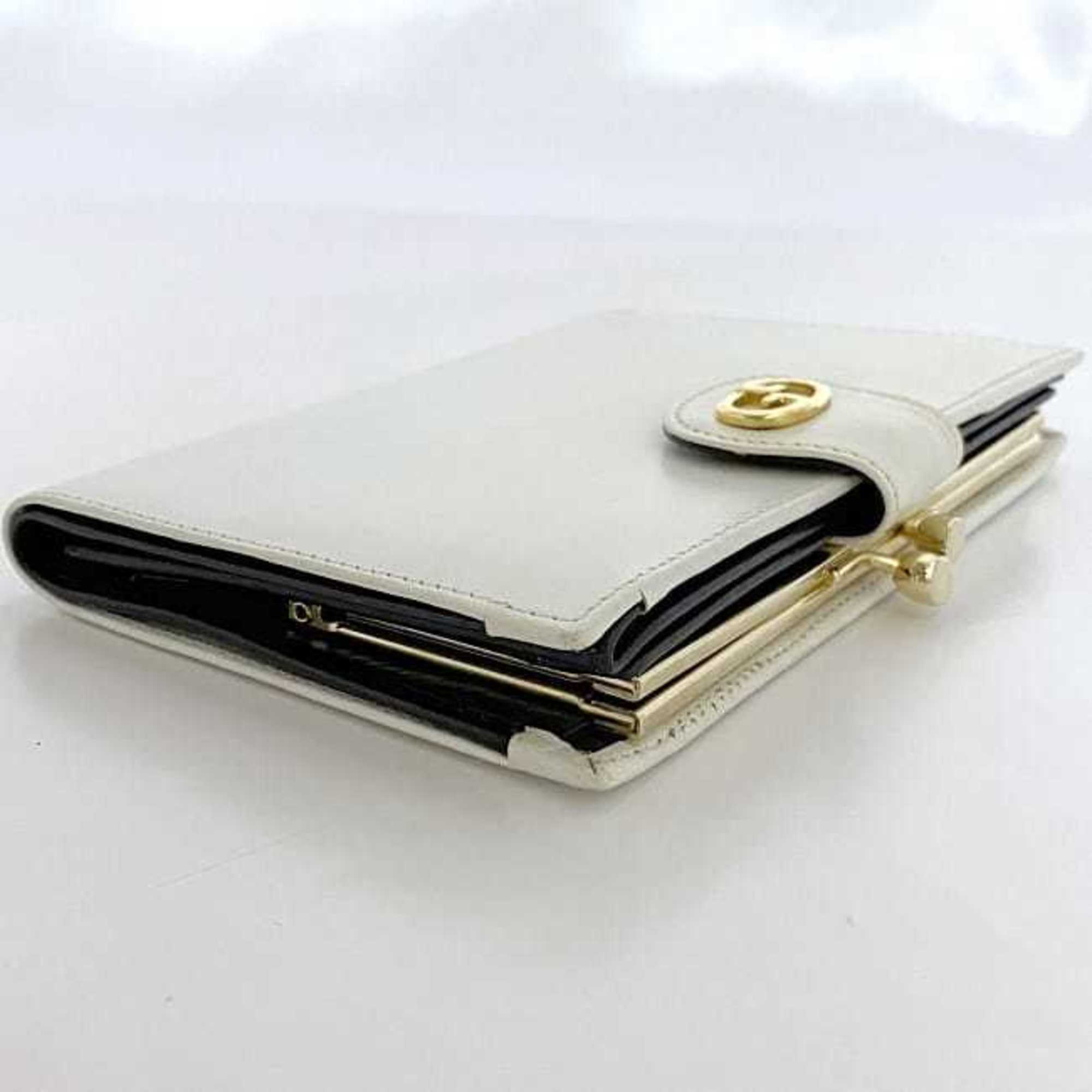 Gucci White Leather Wallet (Bi-Fold) (Pre-Owned)
