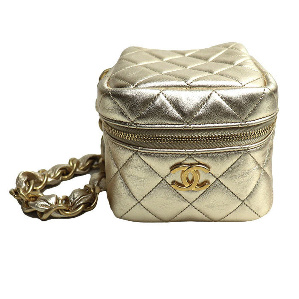 Chanel Matelasse Gold Leather Clutch Bag (Pre-Owned)