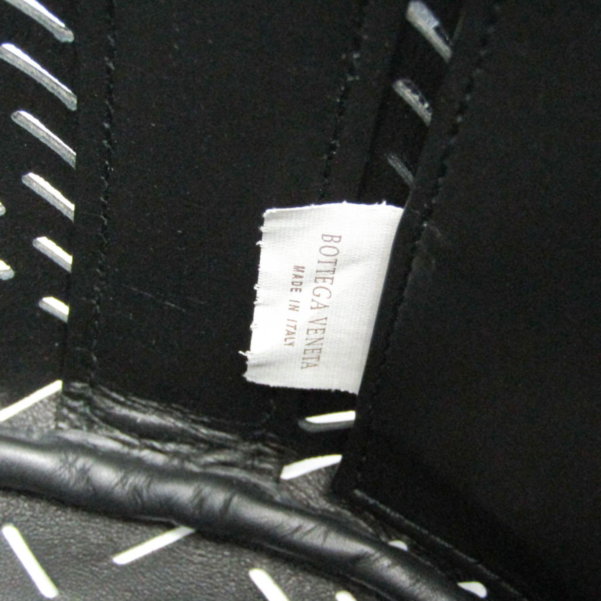 Bottega Veneta Paper Bucket Bag Perforated Leather Black Leather Shoulder Bag Bag (Pre-Owned)