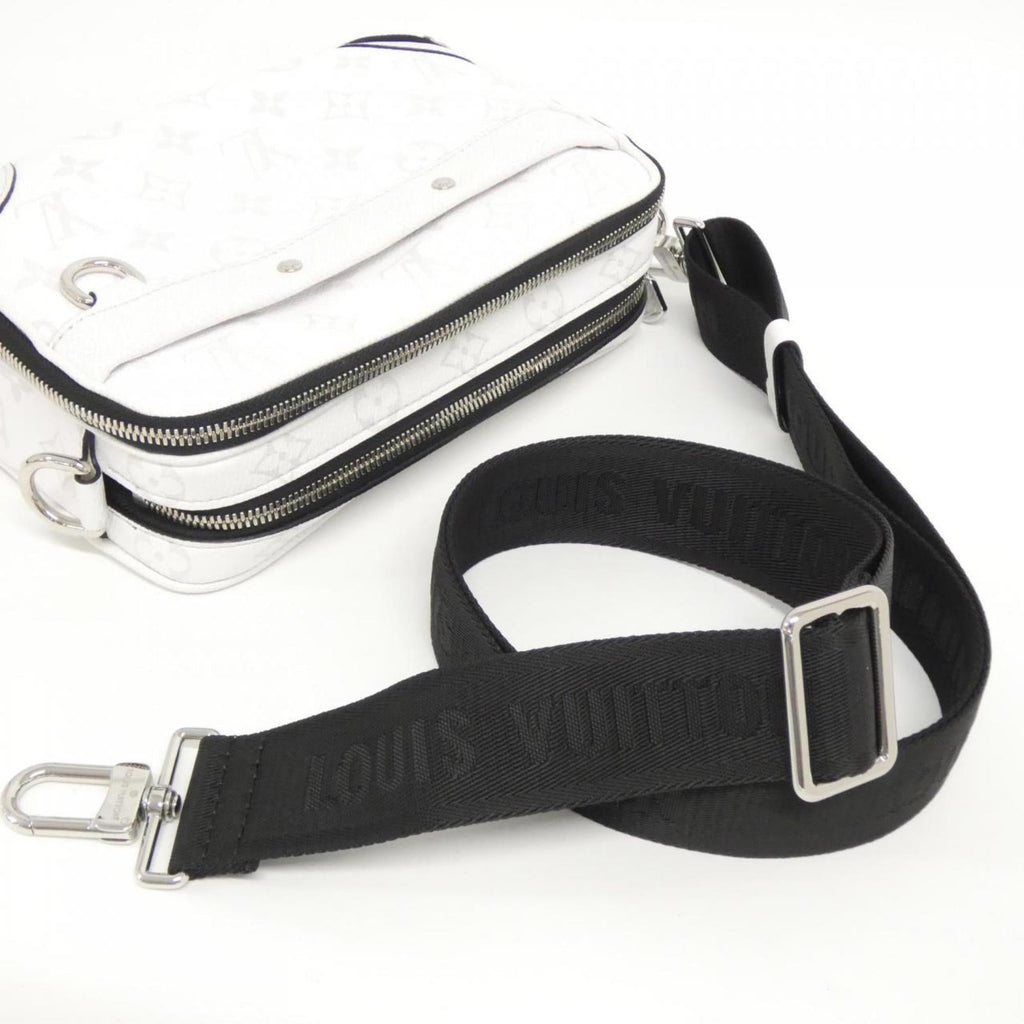 Louis Vuitton Taigarama White Coated Canvas Shoulder Bag (Pre-Owned)