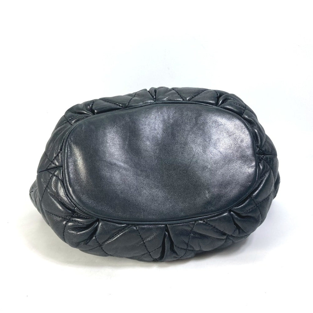 Chanel Black Leather Shoulder Bag (Pre-Owned)