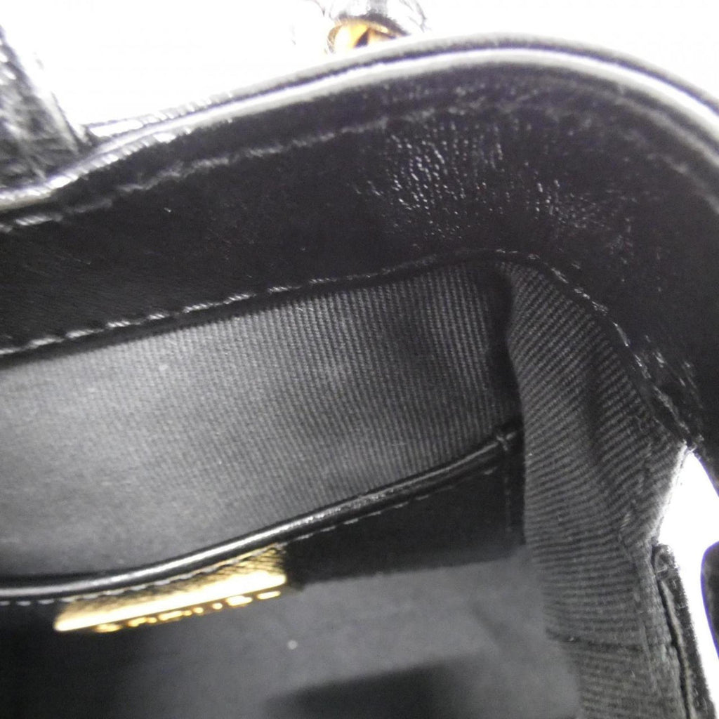 Chanel Black Leather Shoulder Bag (Pre-Owned)