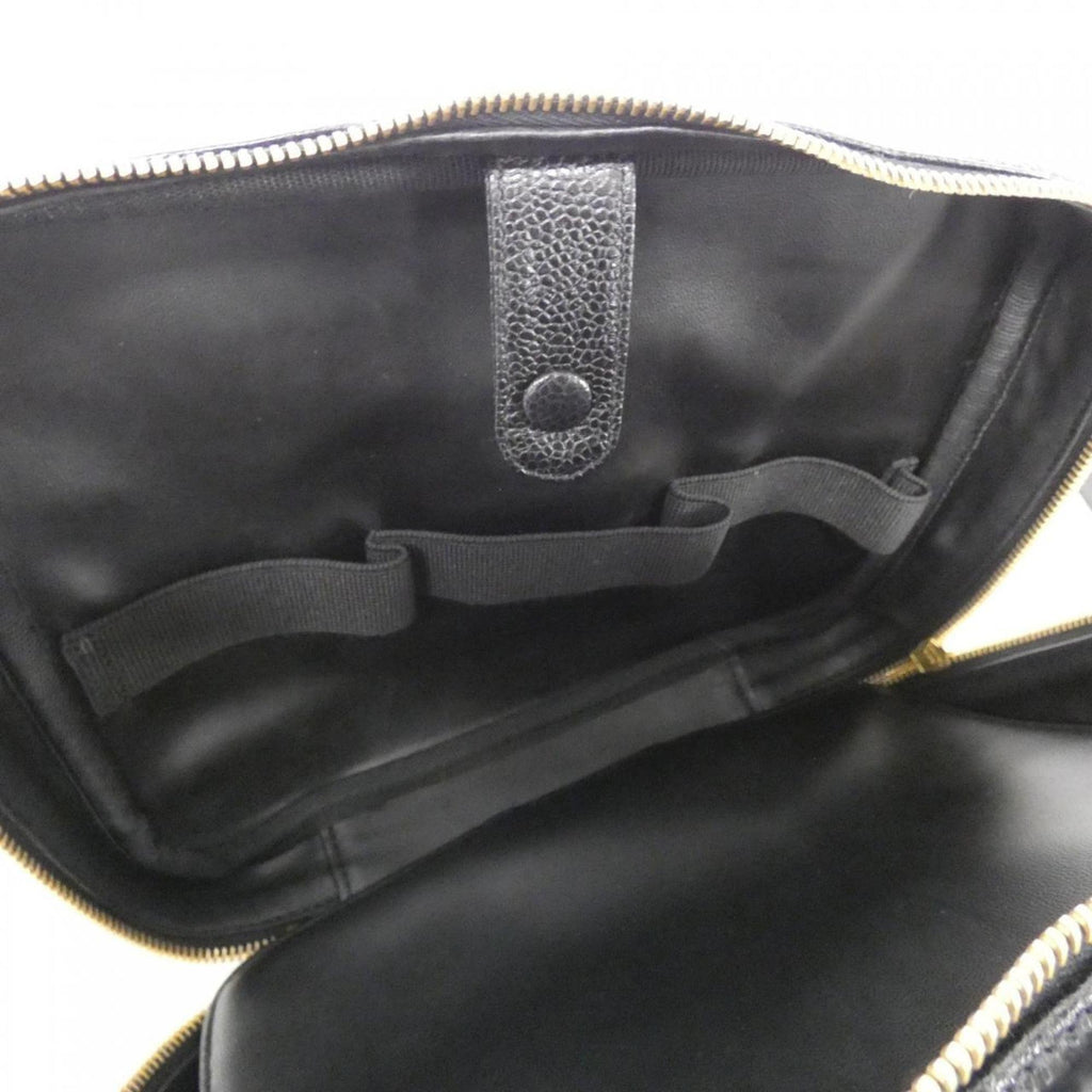 Chanel Black Caviar Leather Handbag (Pre-Owned)