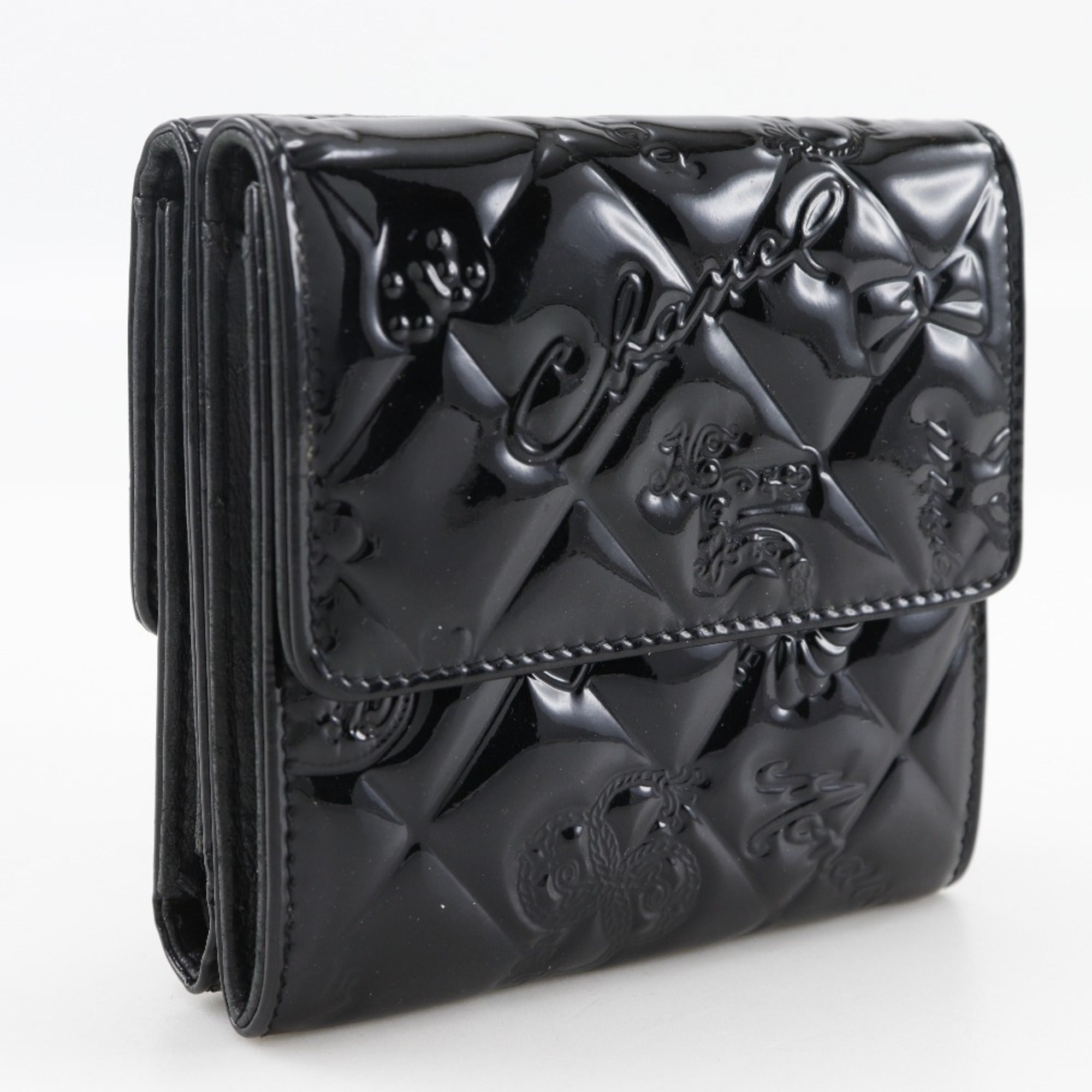 Chanel Black Patent Leather Wallet (Tri-Fold) (Pre-Owned)