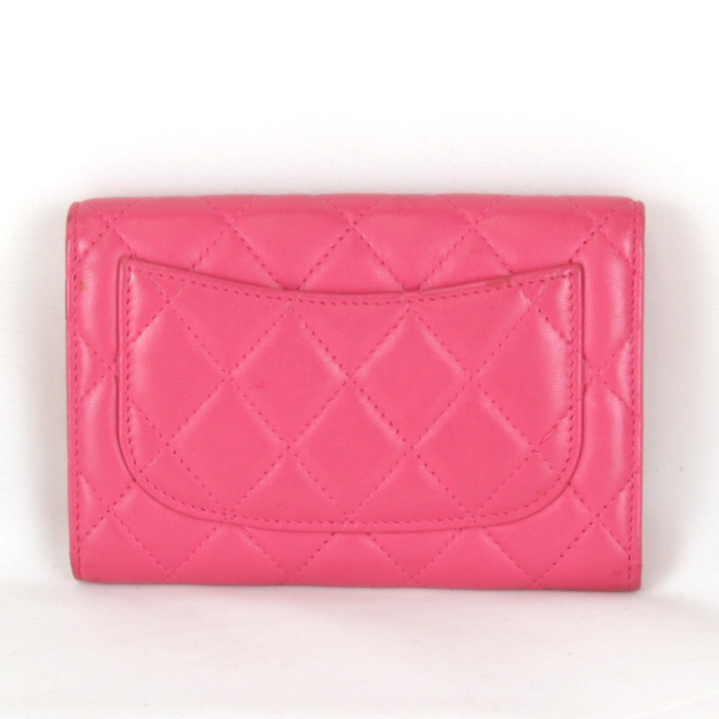 Chanel Pink Leather Wallet (Bi-Fold) (Pre-Owned)