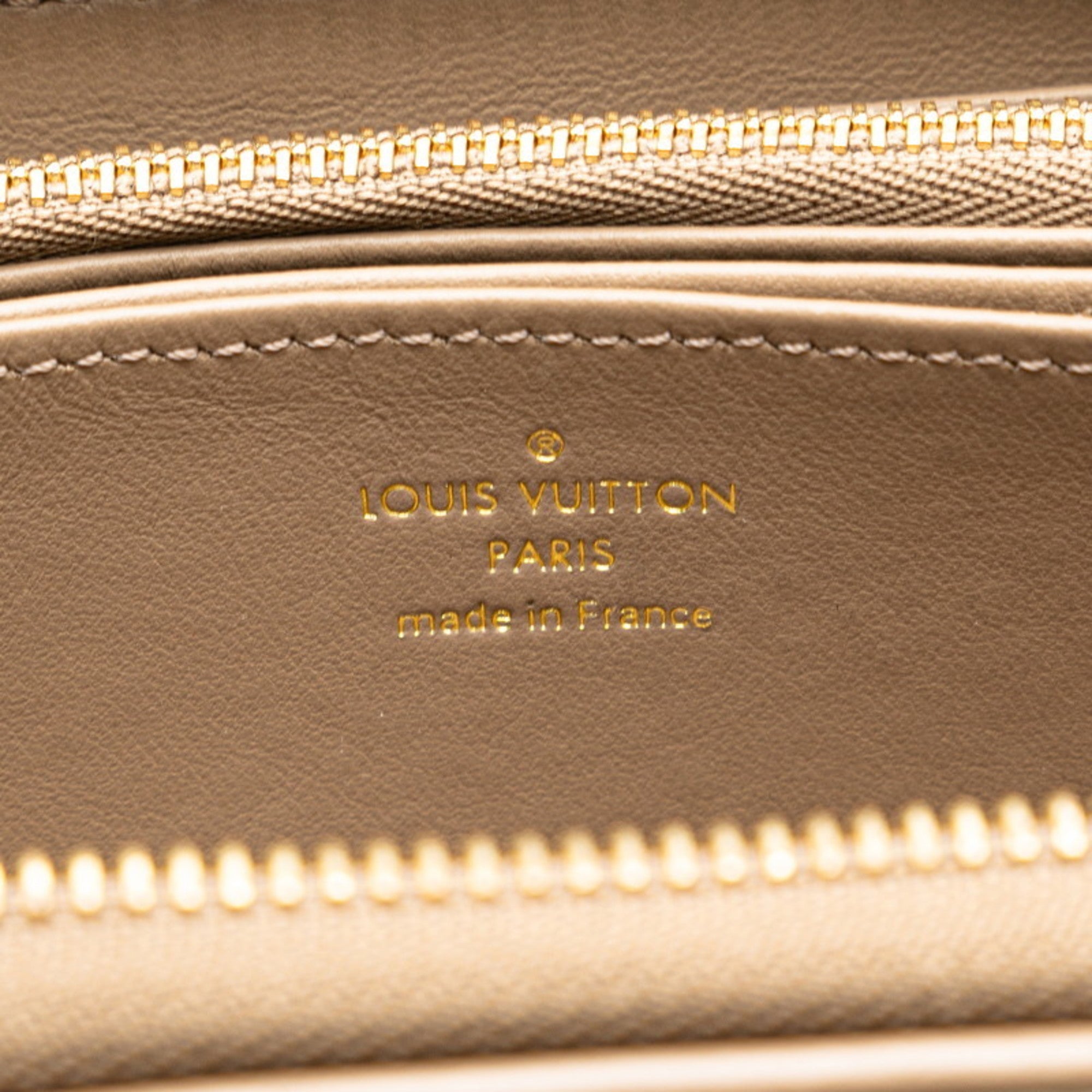 Louis Vuitton Beige Taupe Leather Coin Purse/Coin Case (Pre-Owned)