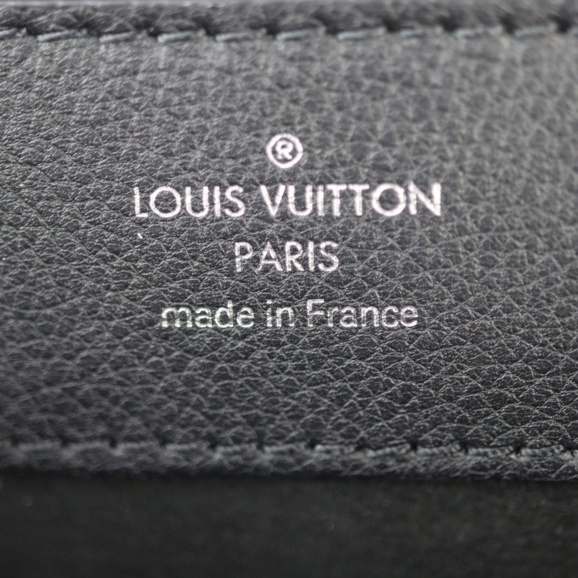 Louis Vuitton Black Leather Handbag Shoulder Bag (Pre-Owned)