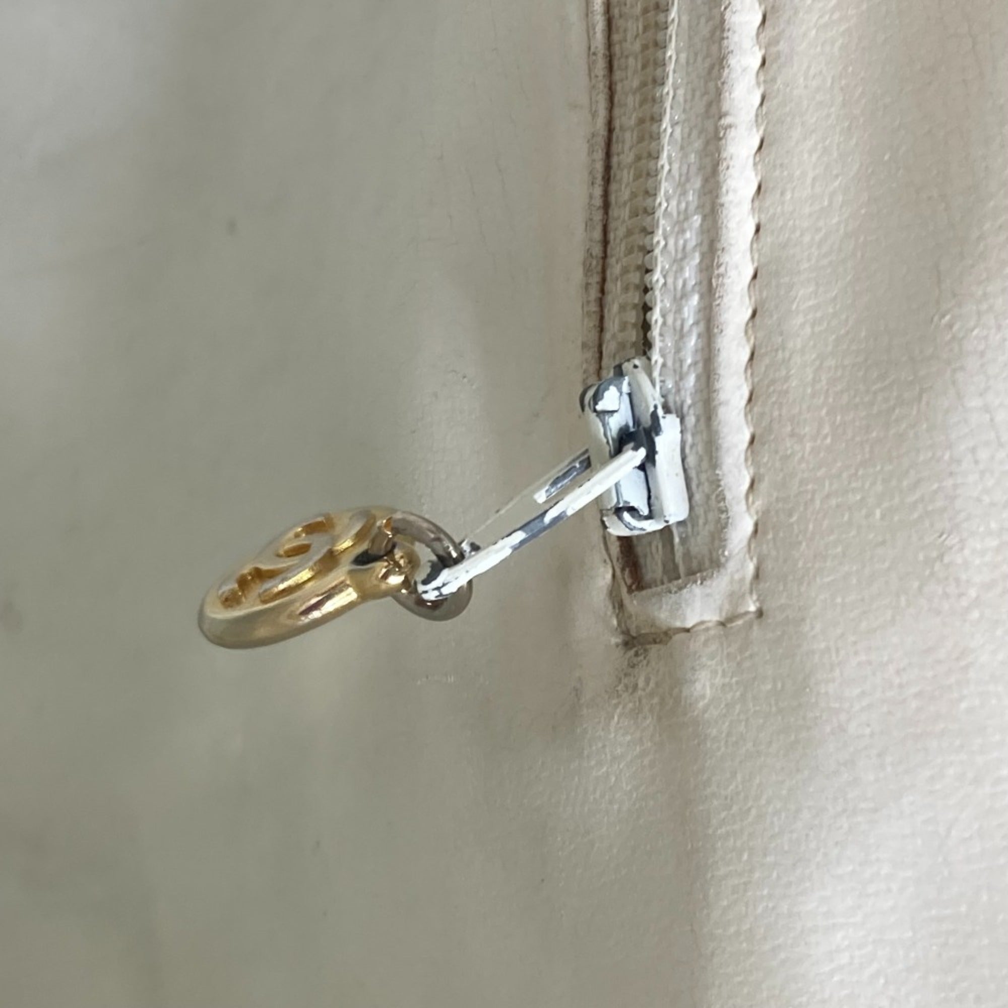 Chanel Yellow Leather Shoulder Bag (Pre-Owned)