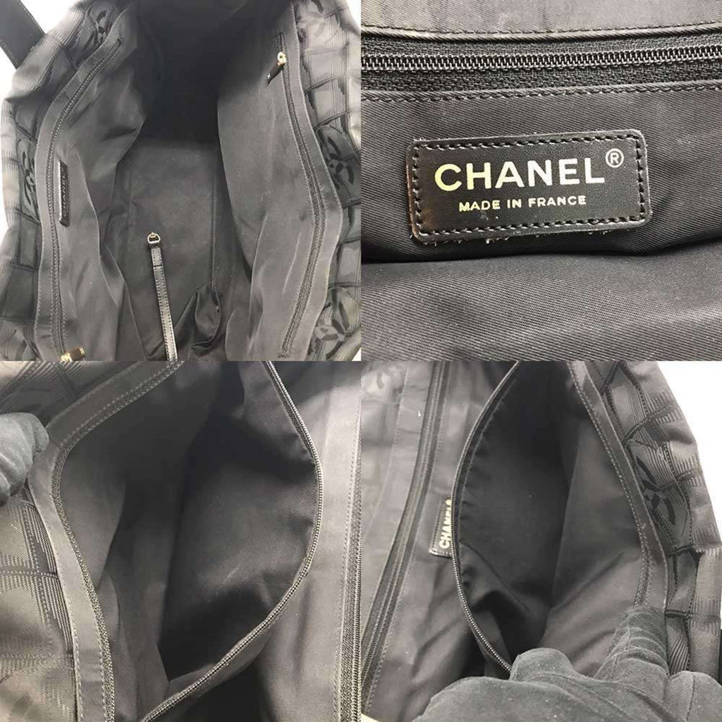 Chanel Black Nylon Tote Bag (Pre-Owned)