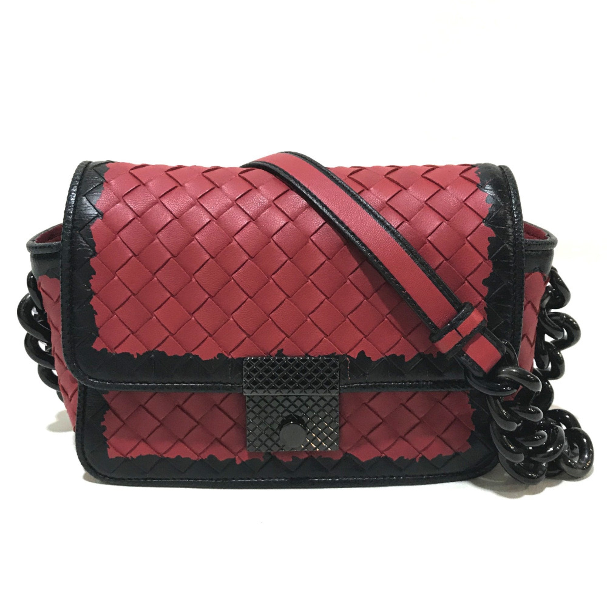 Bottega Veneta Red Leather Shoulder Bag (Pre-Owned)