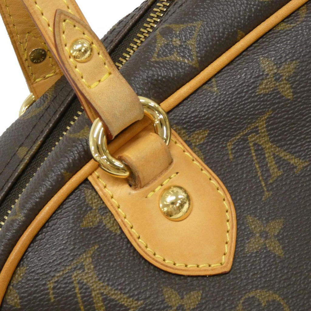 Louis Vuitton Marron Coated Canvas Shoulder Bag (Pre-Owned)