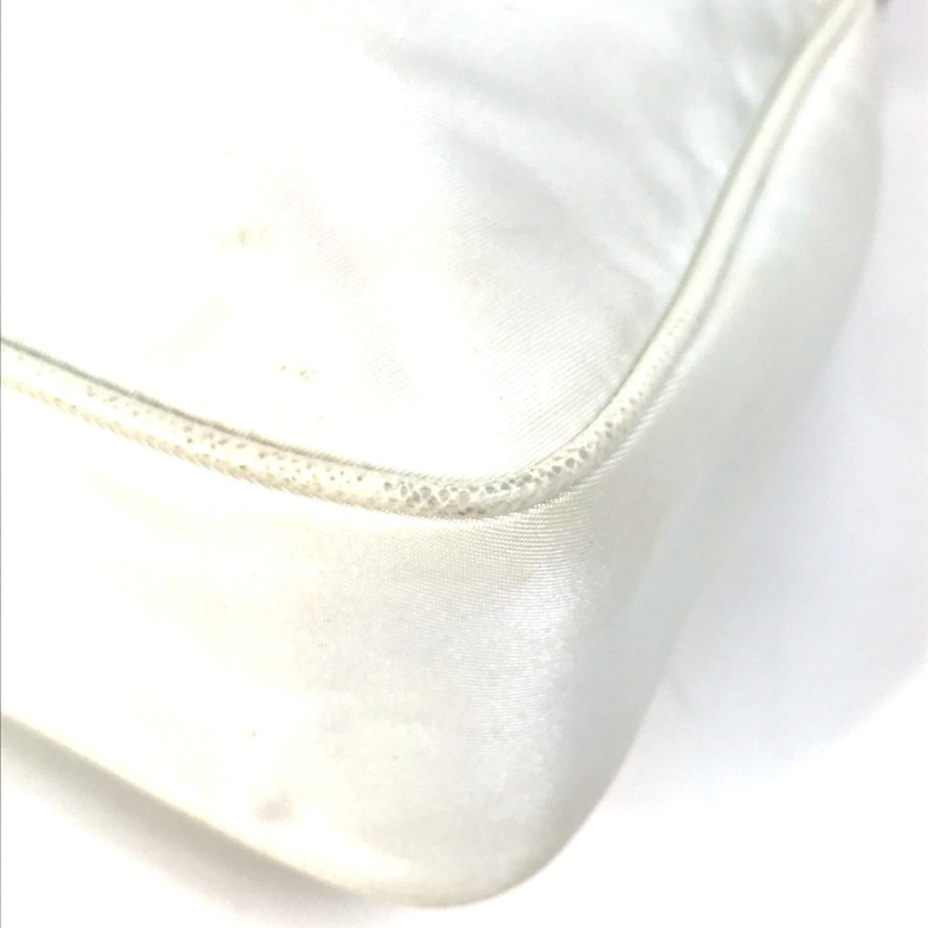 Prada White Cloth Shoulder Bag (Pre-Owned)