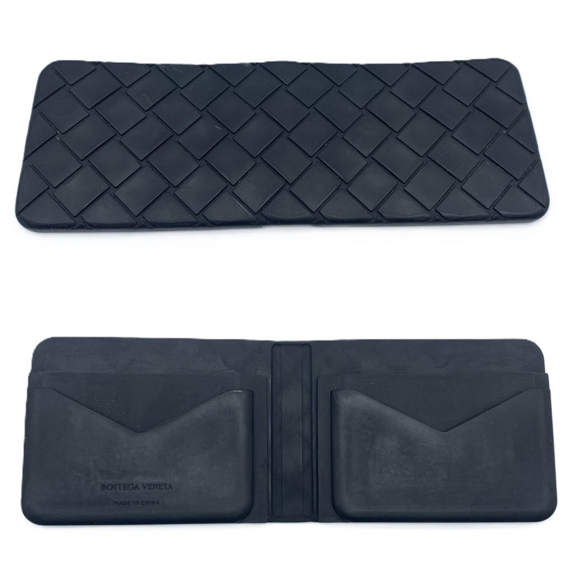 Bottega Veneta Black Rubber Wallet (Bi-Fold) (Pre-Owned)