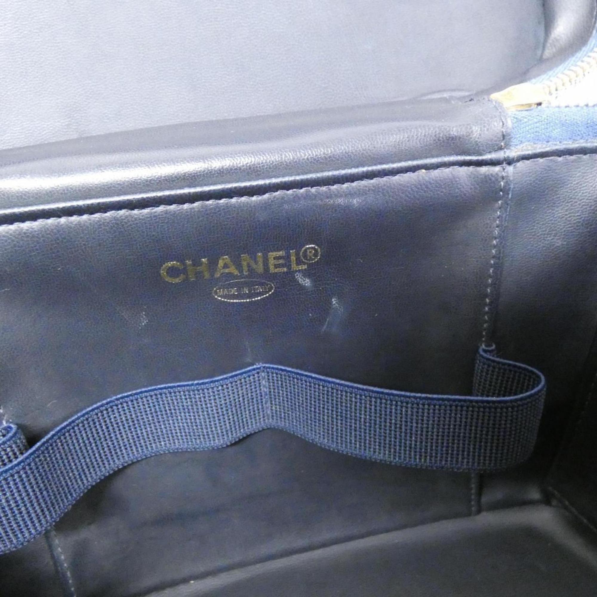 Chanel Blue Denim Handbag (Pre-Owned)