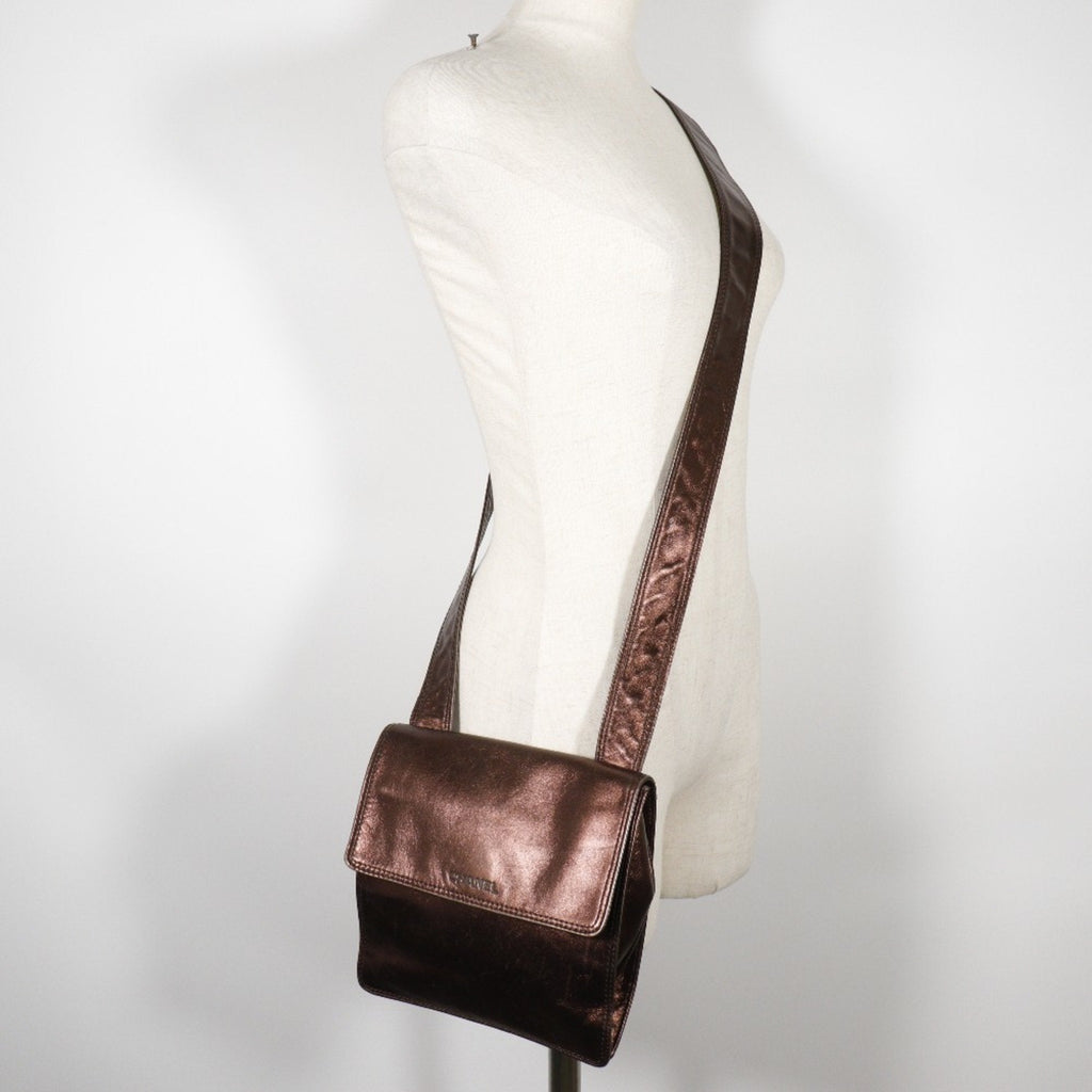 Chanel Bronze Leather Shoulder Bag (Pre-Owned)