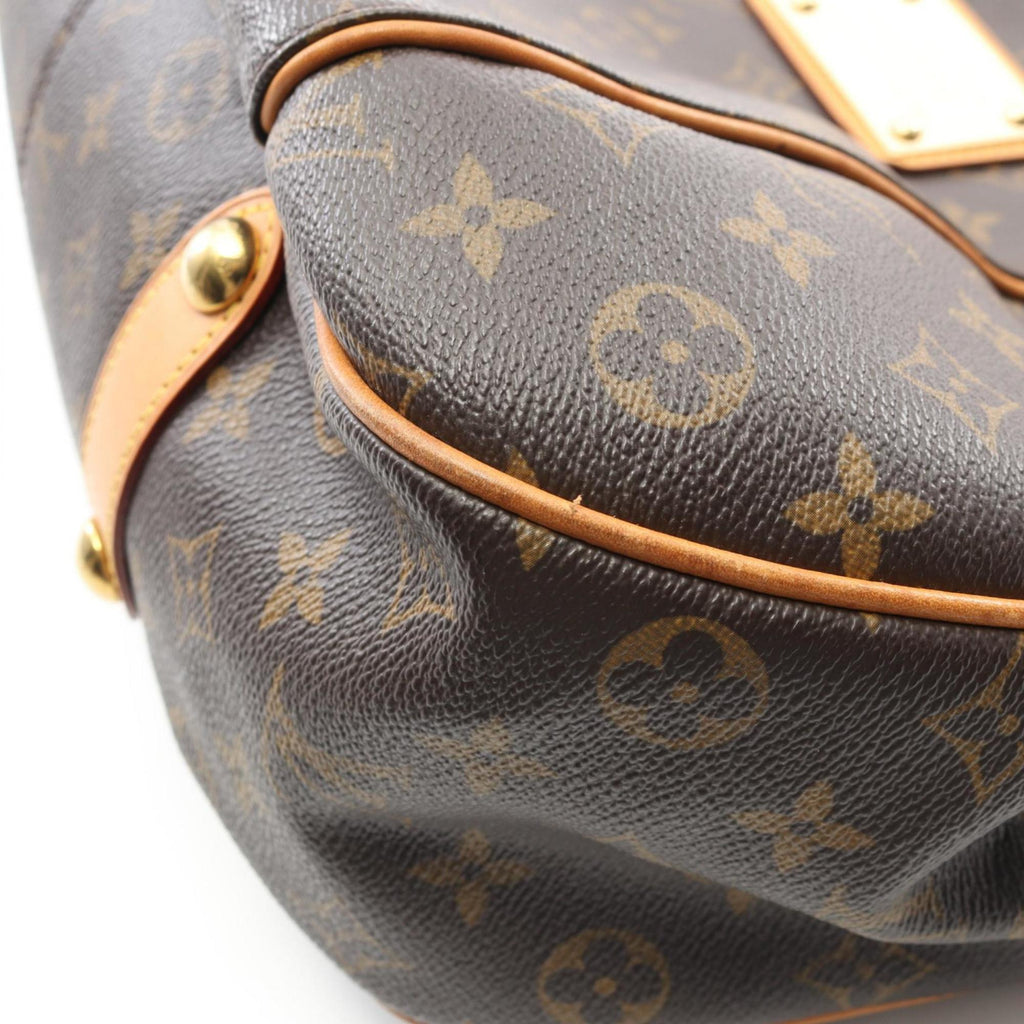 Louis Vuitton Brown Monogram Monogram Shoulder Bag (Pre-Owned)