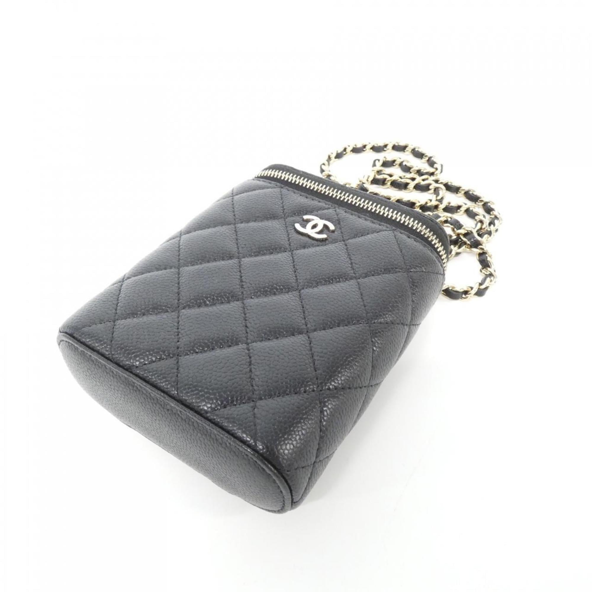 Chanel Black Grained Calfskin Shoulder Bag (Pre-Owned)