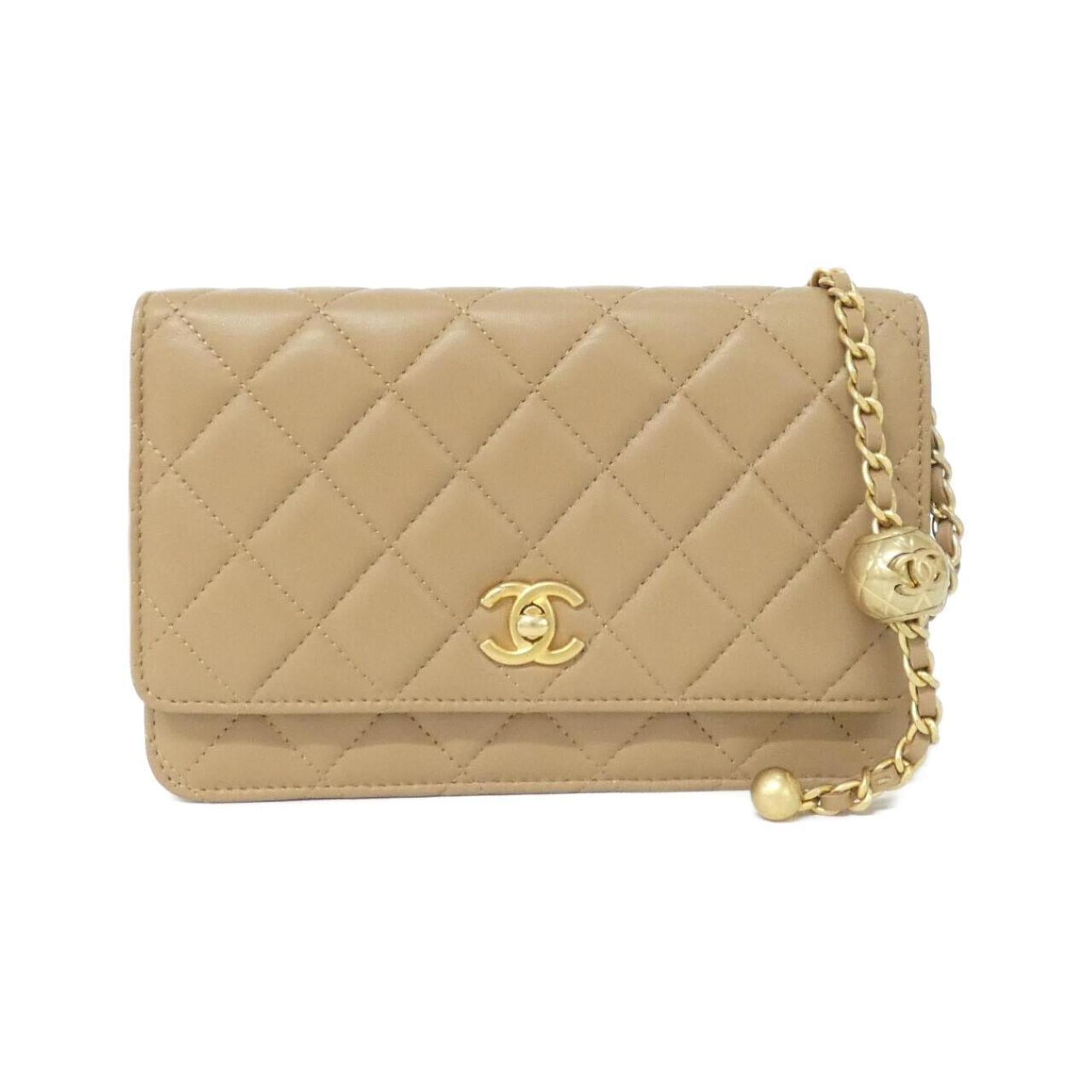 Chanel Beige Leather Chain/Shoulder Wallet (Pre-Owned)