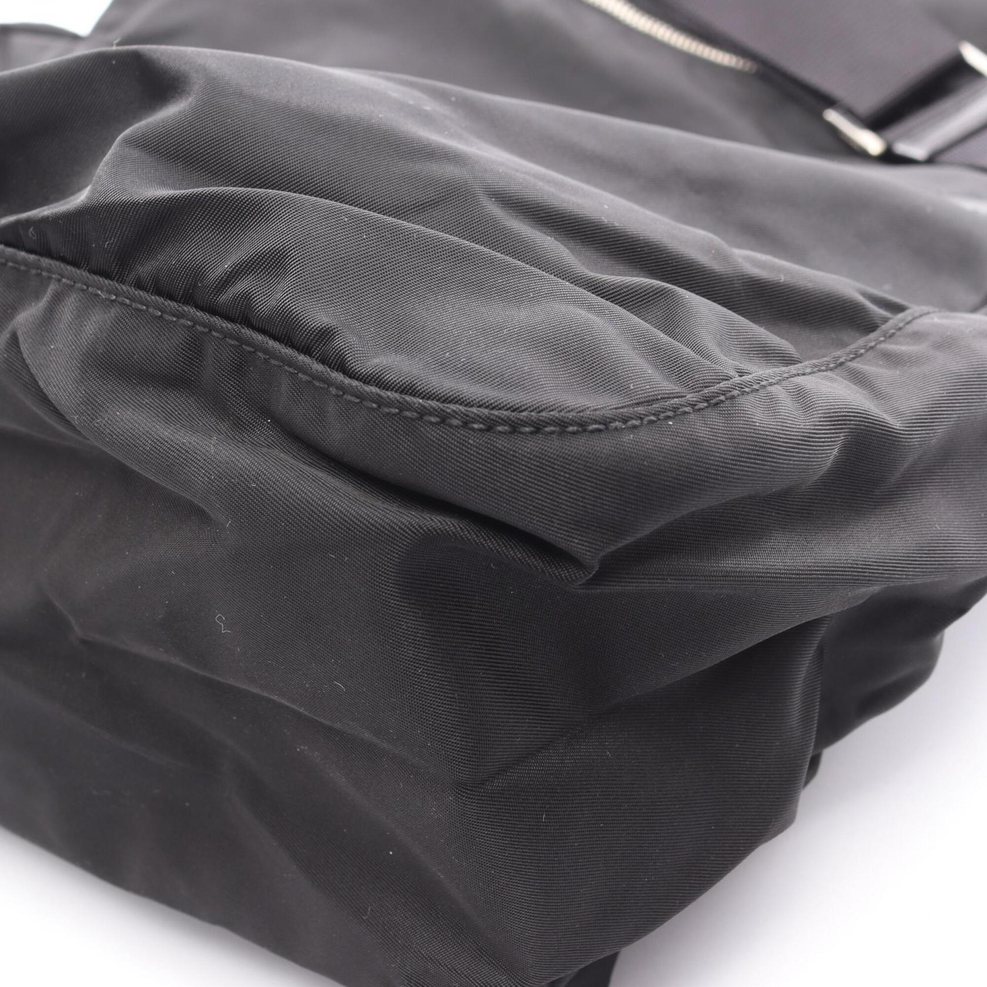 Prada Black Nylon Saffiano Triangle Handbag Shoulder Bag (Pre-Owned)