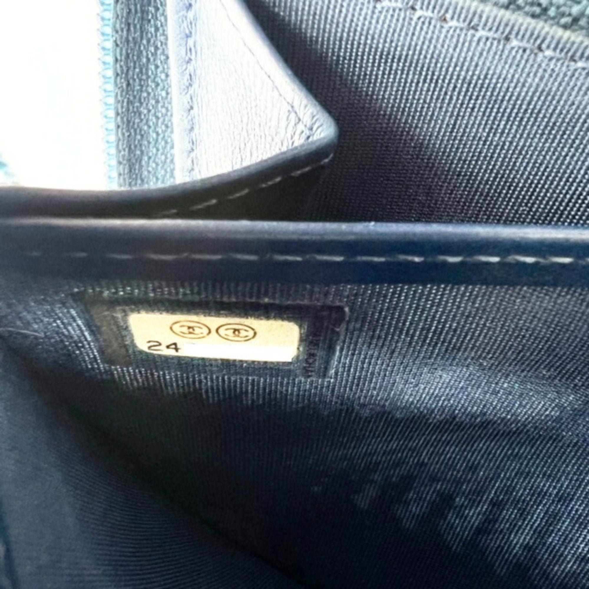 Chanel Blue Grained Calfskin Long Wallet (Bi-Fold) (Pre-Owned)