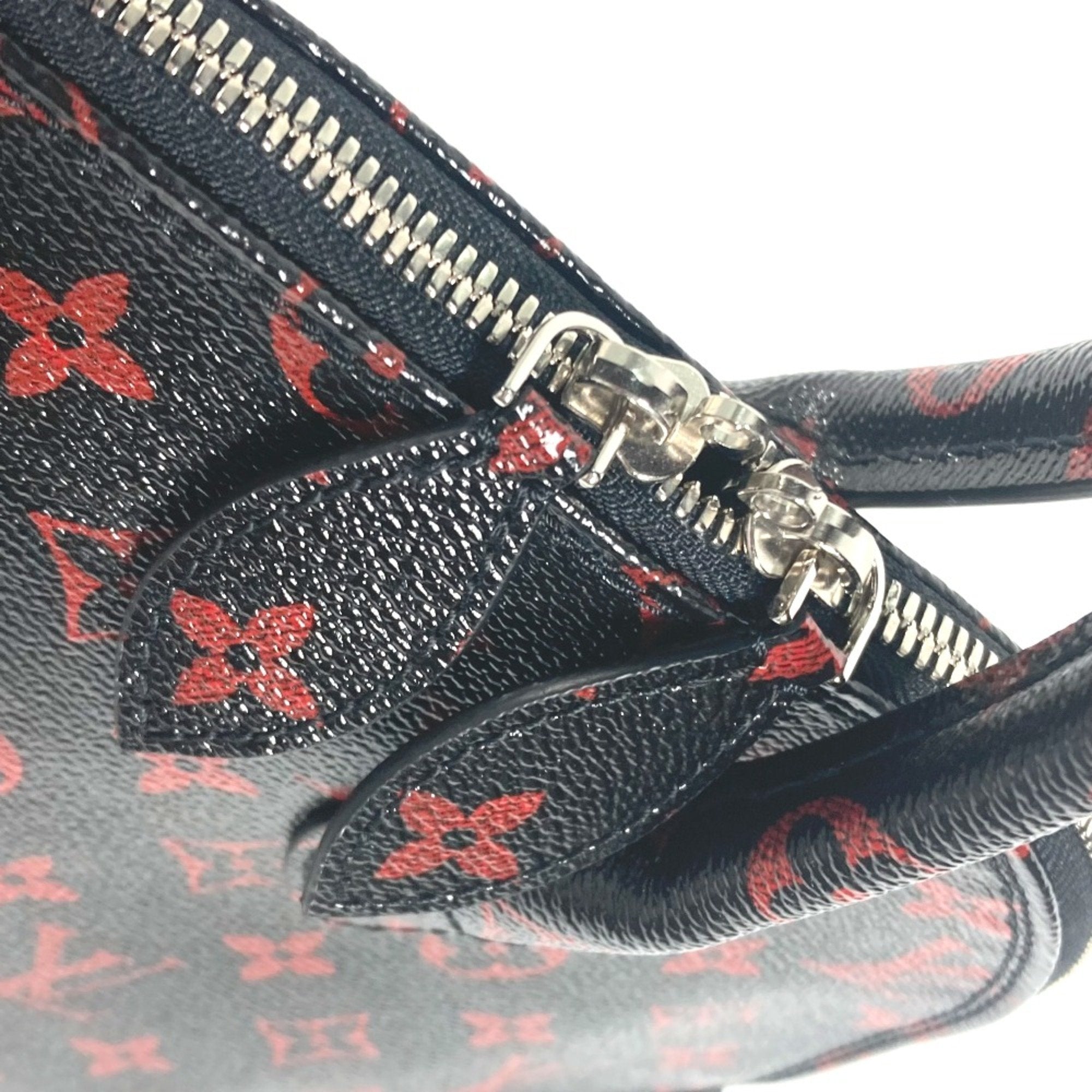 Louis Vuitton Black Cloth Shoulder Bag (Pre-Owned)