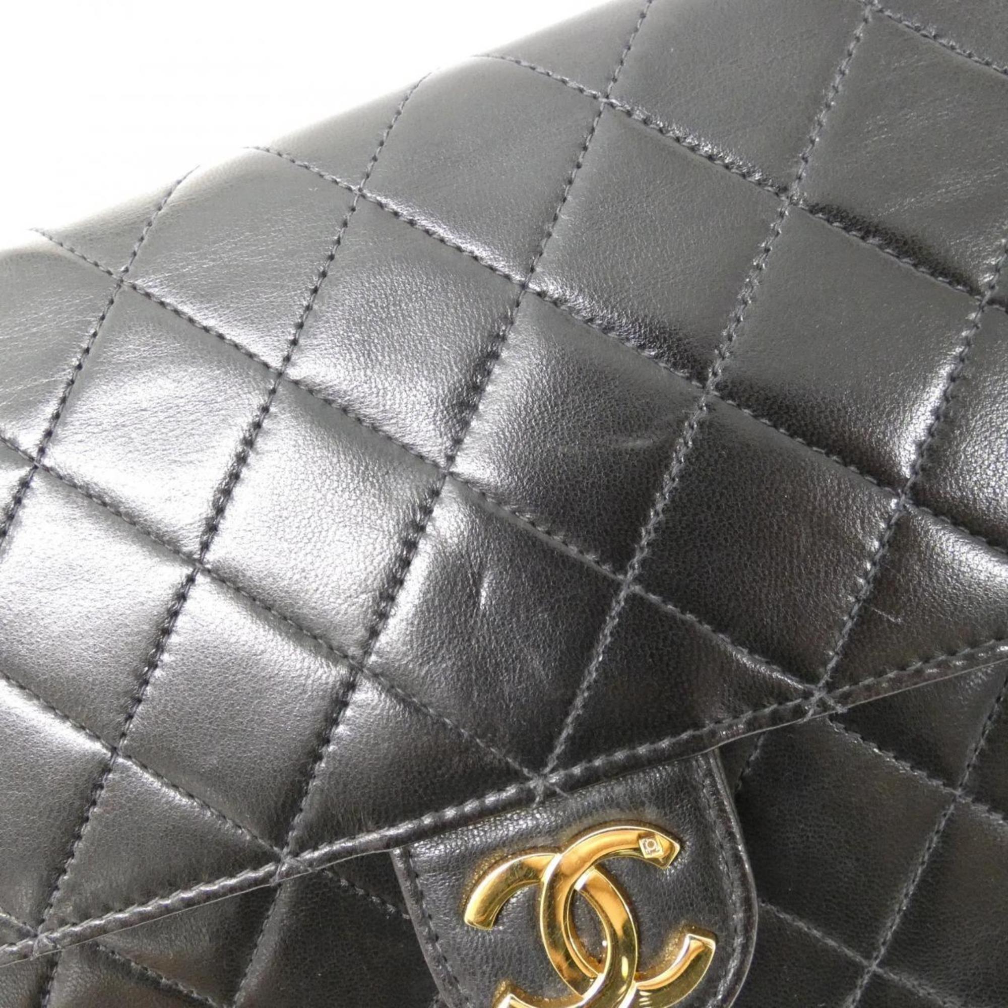 Chanel Black Leather Shoulder Bag (Pre-Owned)