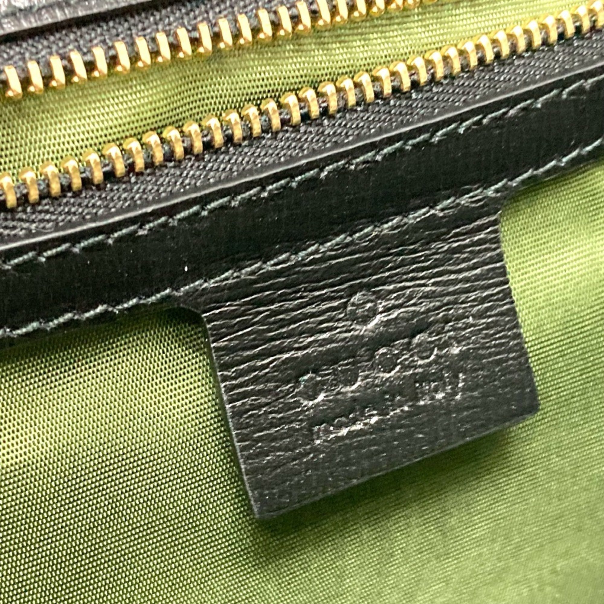 Gucci Black Leather Shoulder Bag (Pre-Owned)