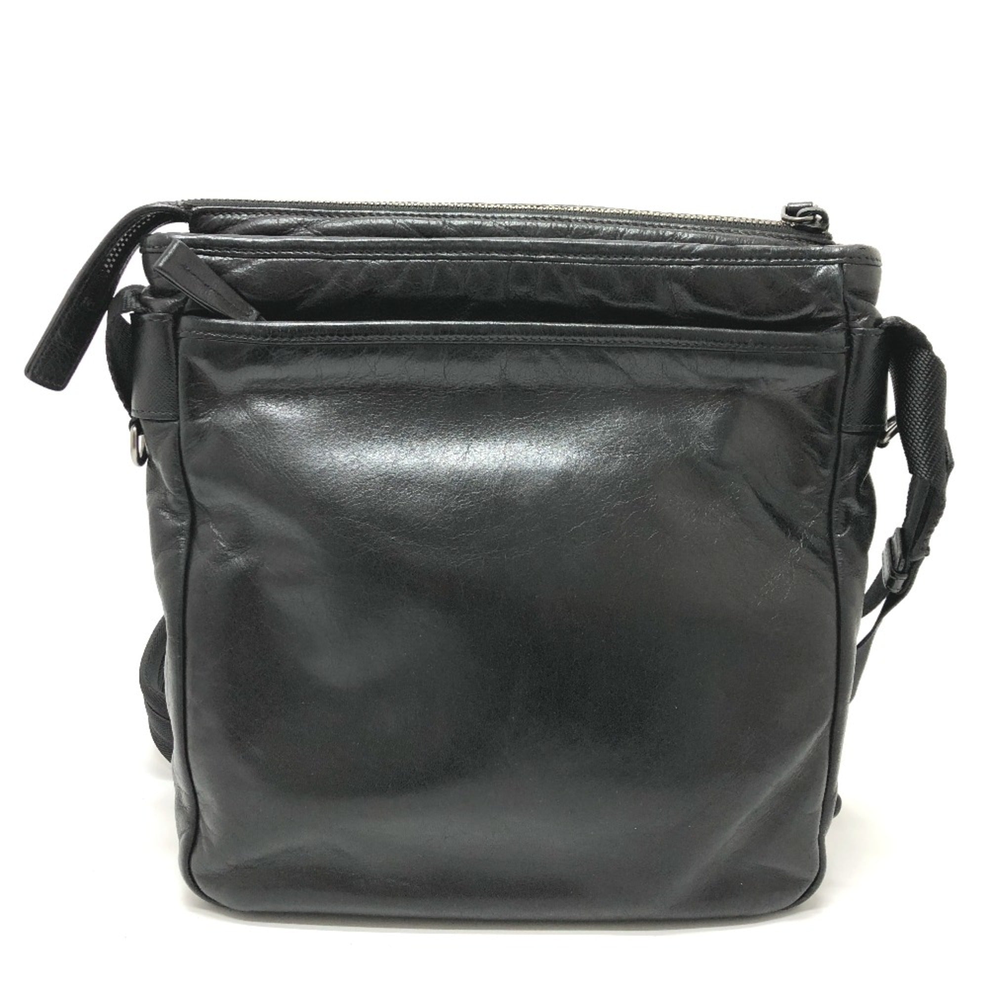 Prada Black Leather Shoulder Bag (Pre-Owned)