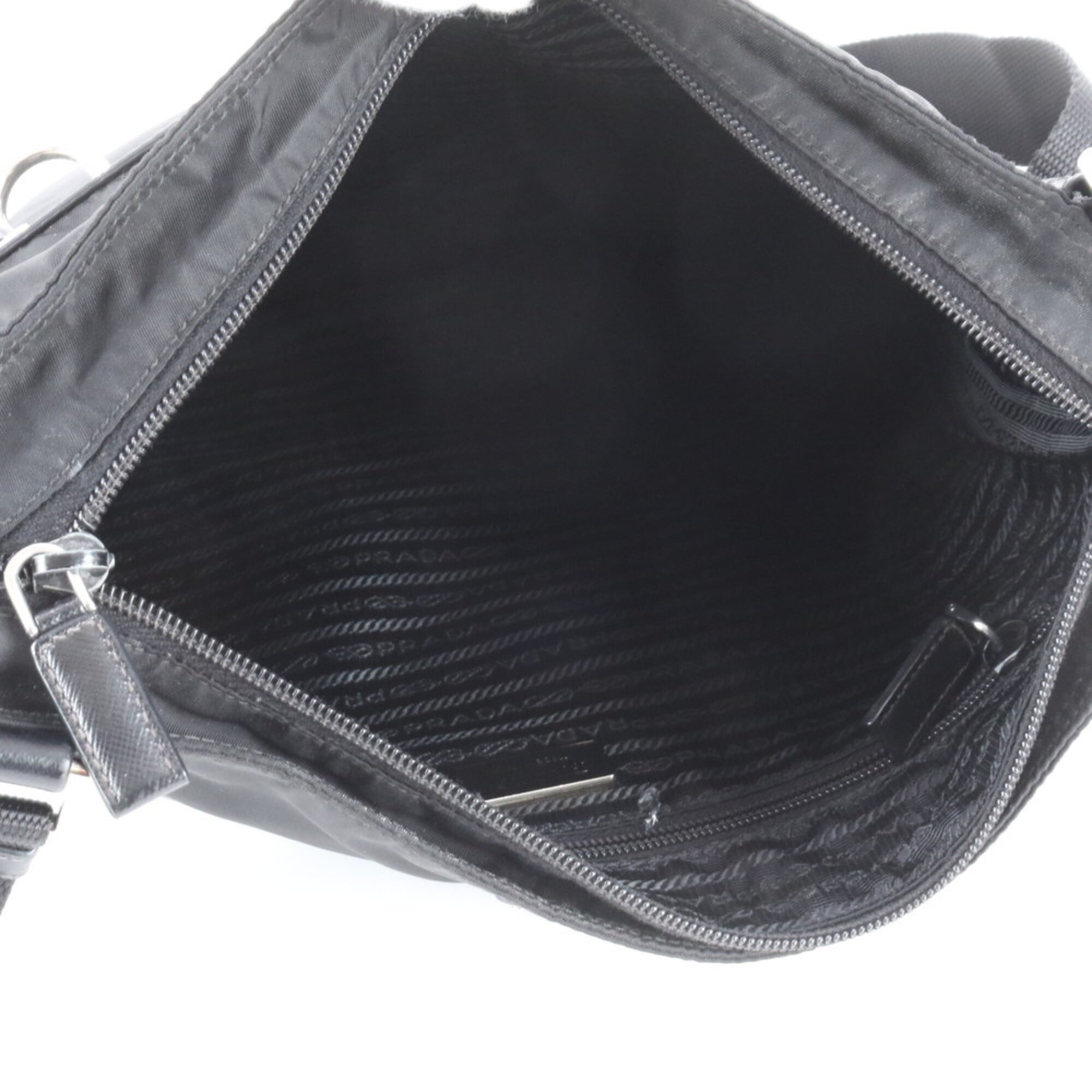 Prada Black Nylon Leather Shoulder Bag (Pre-Owned)