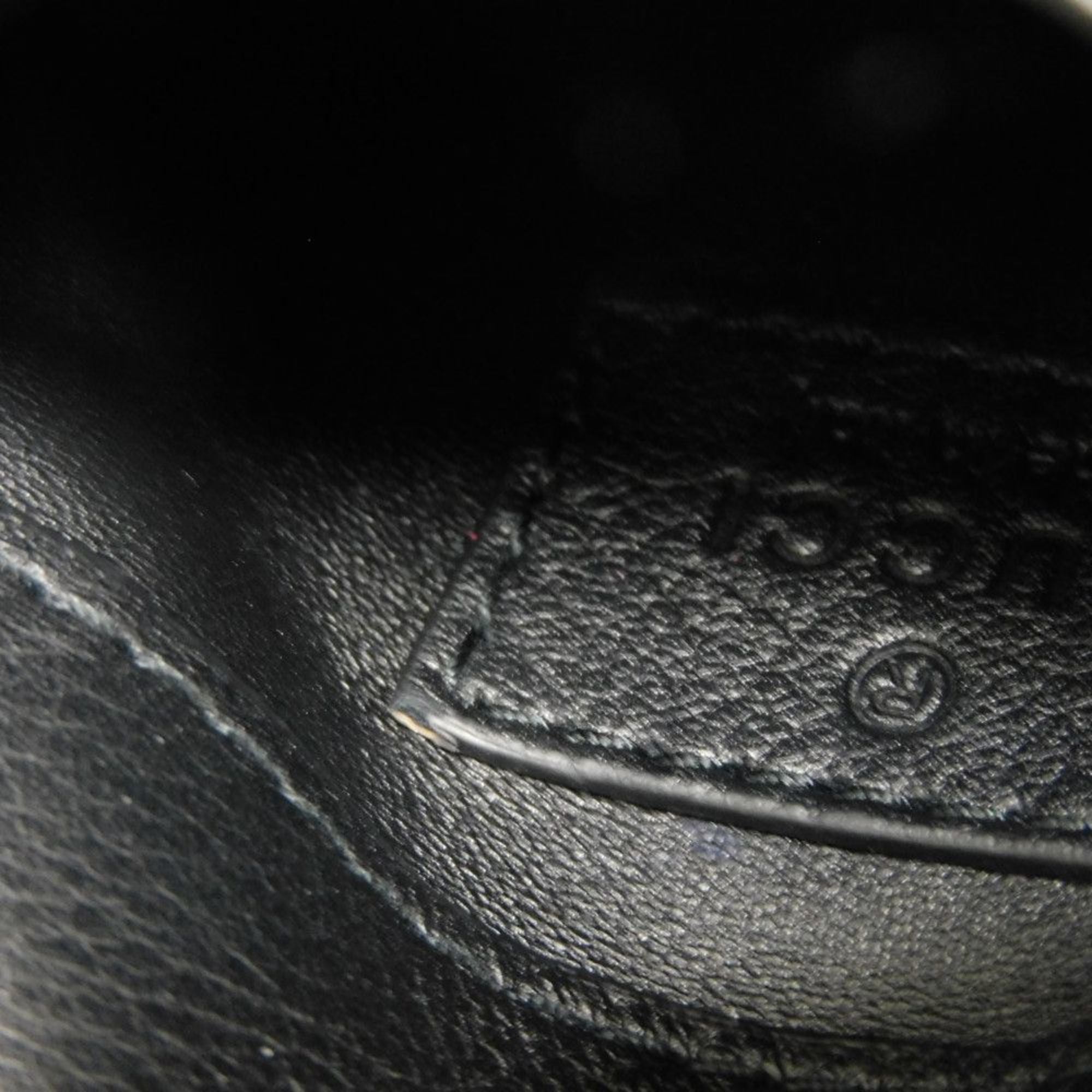 Gucci Black Leather Shoulder Bag (Pre-Owned)