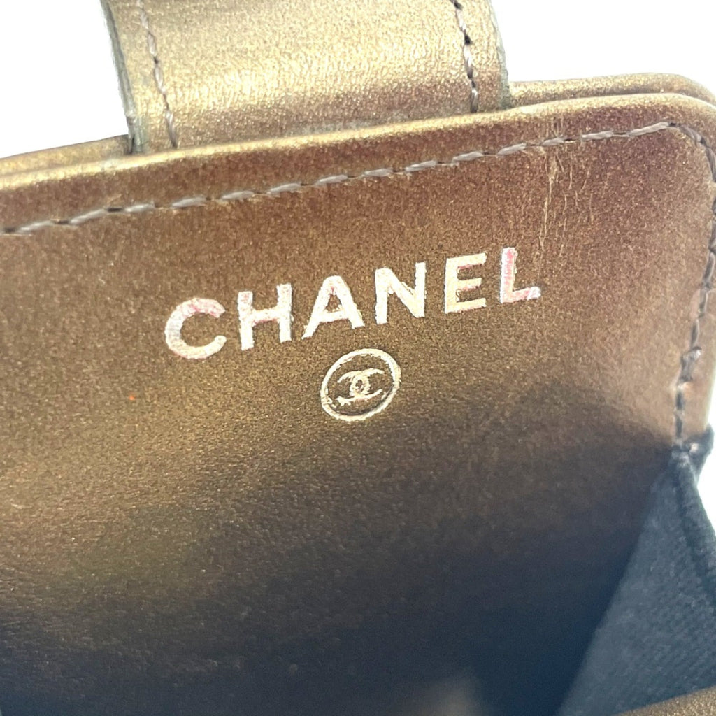 Chanel Gold Leather Shoulder Bag (Pre-Owned)