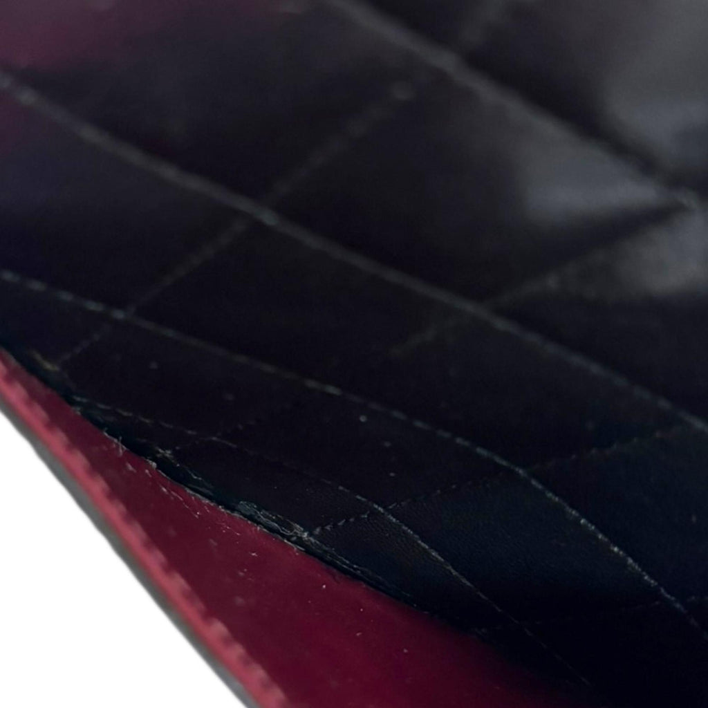 Chanel Black Leather Shoulder Bag (Pre-Owned)