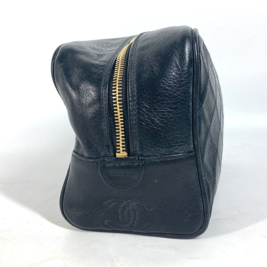 Chanel Black Leather Pouch (Pre-Owned)