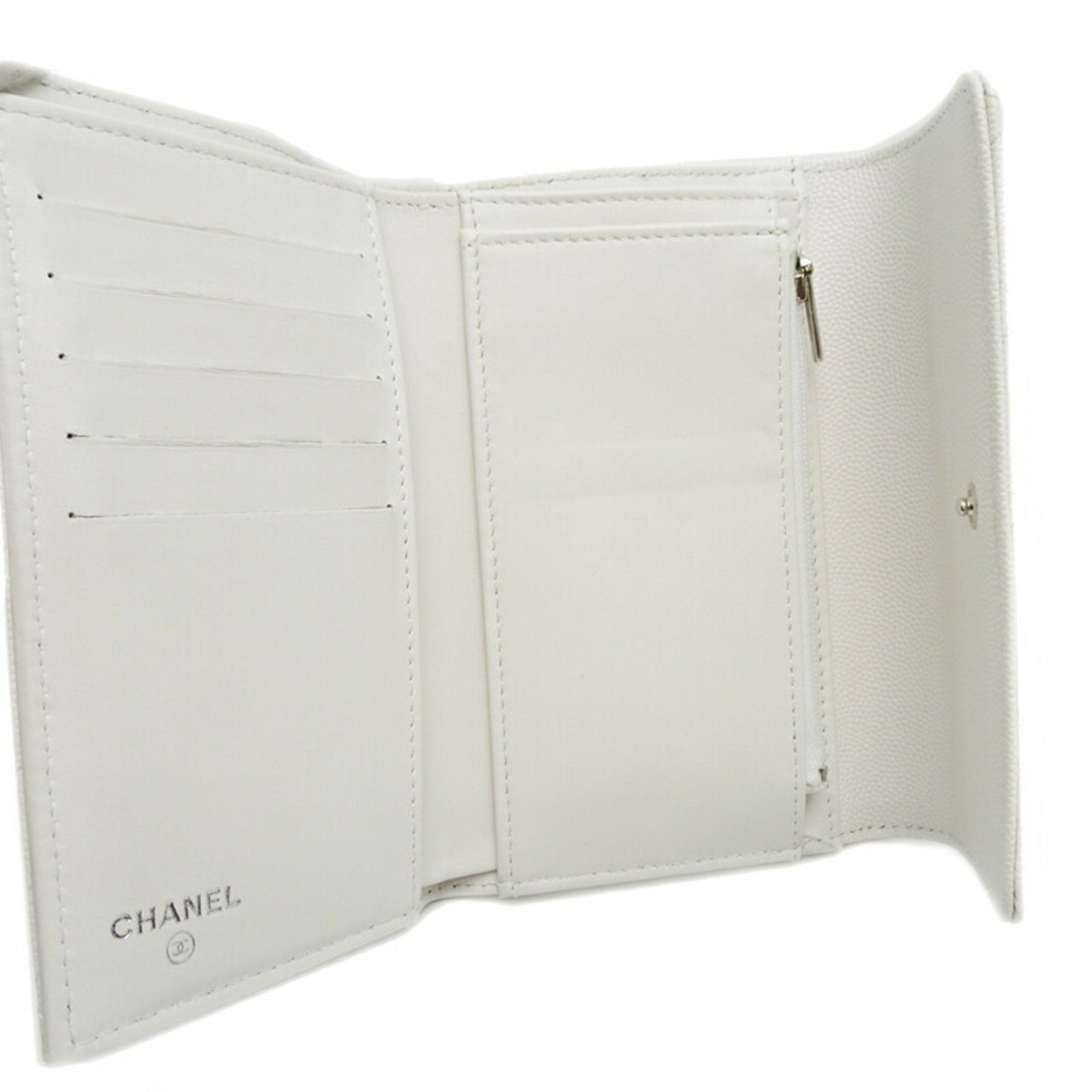 Chanel White Grained Calfskin Wallet (Tri-Fold) (Pre-Owned)