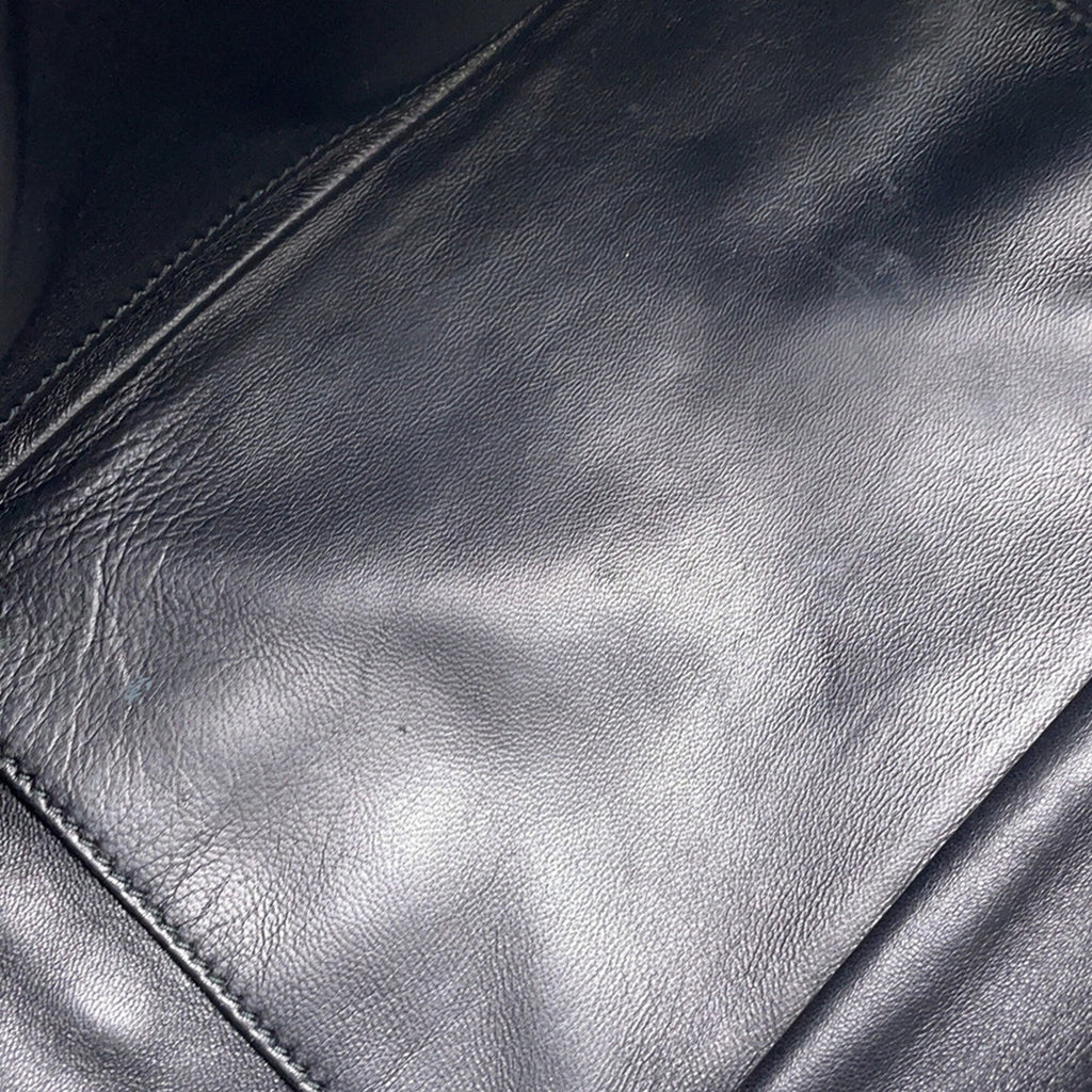 Prada White Leather Handbag (Pre-Owned)