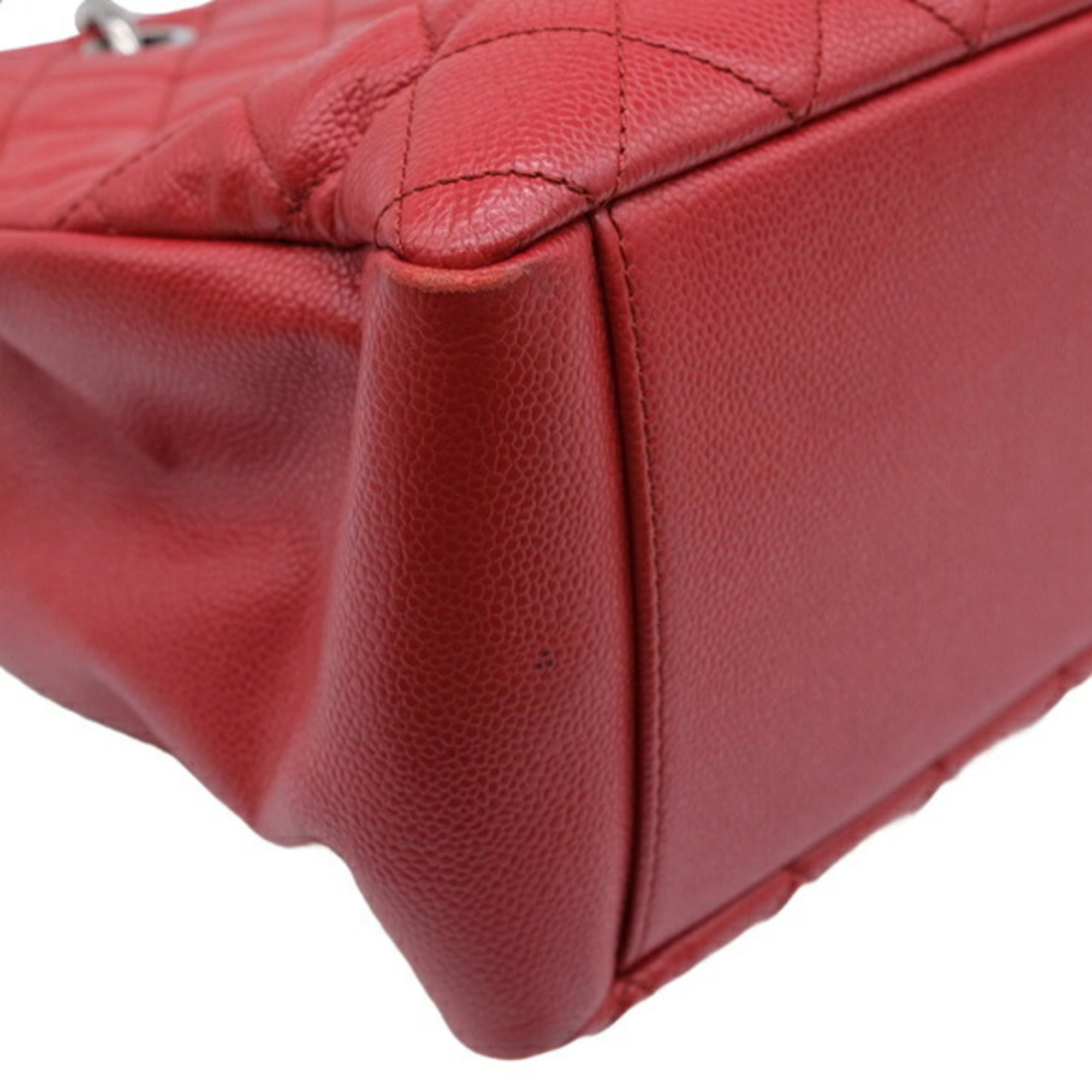 Chanel Red Color Caviar Leather Tote Bag (Pre-Owned)