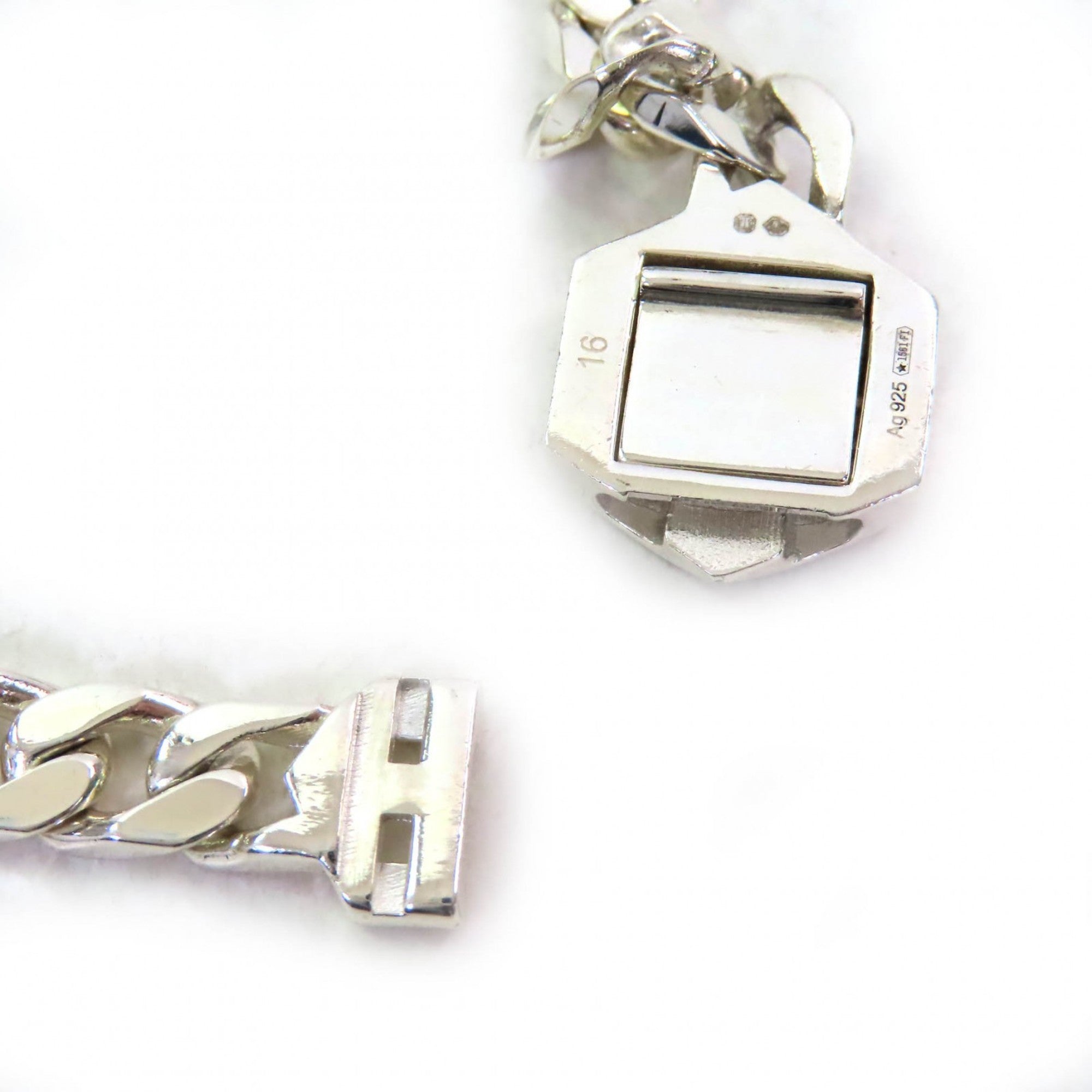 Gucci Trademark Charm Bracelet (Pre-Owned)