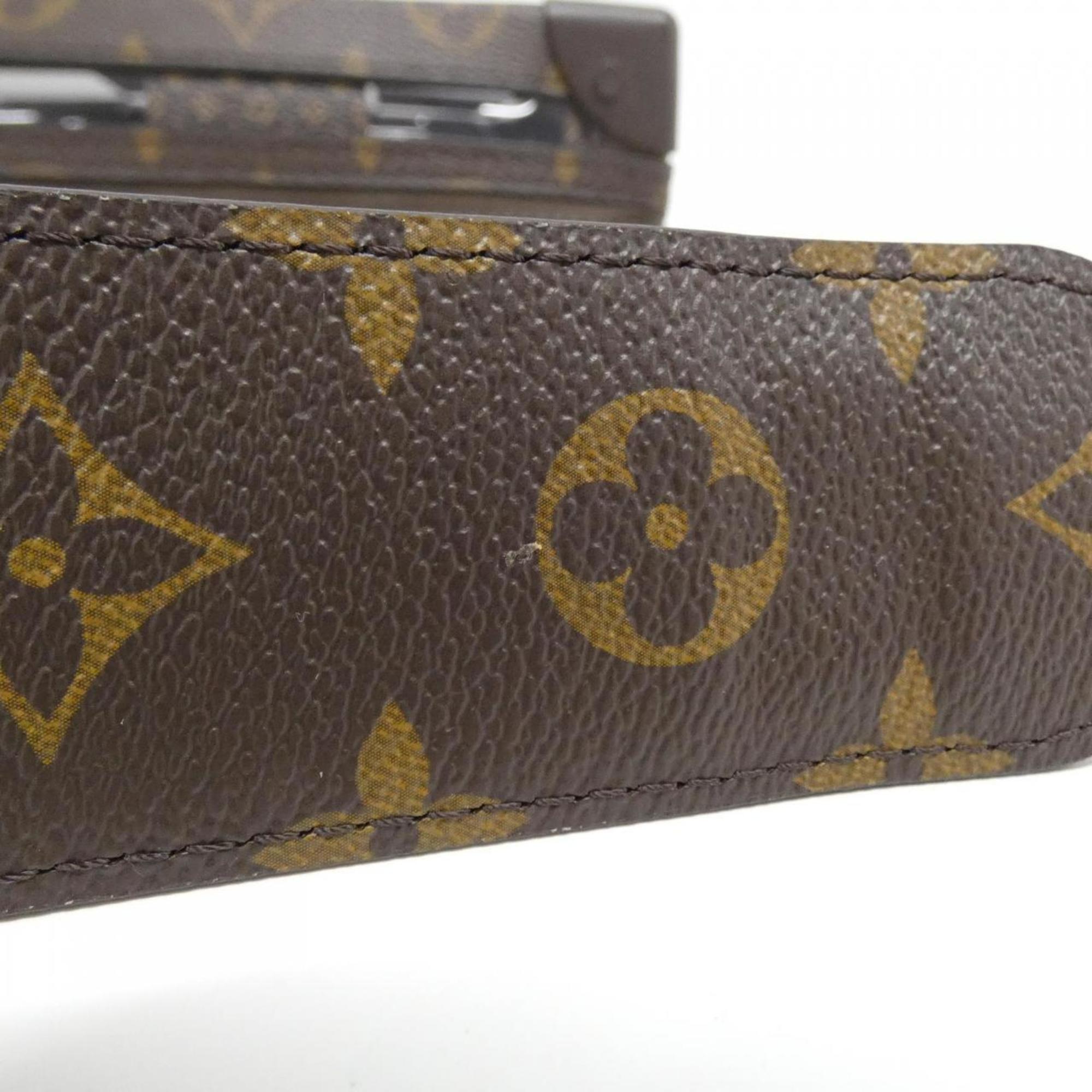 Louis Vuitton Marron Coated Canvas Shoulder Bag (Pre-Owned)