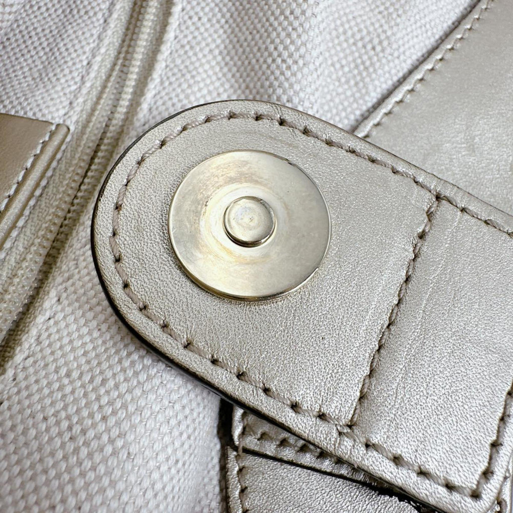 Gucci Gg Canvas Beige Gg Canvas Handbag Tote Bag (Pre-Owned)