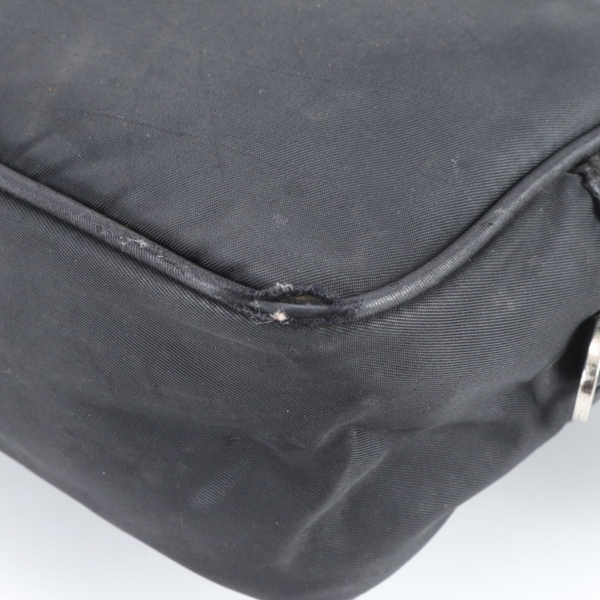 Prada Black Nylon Leather Shoulder Bag (Pre-Owned)