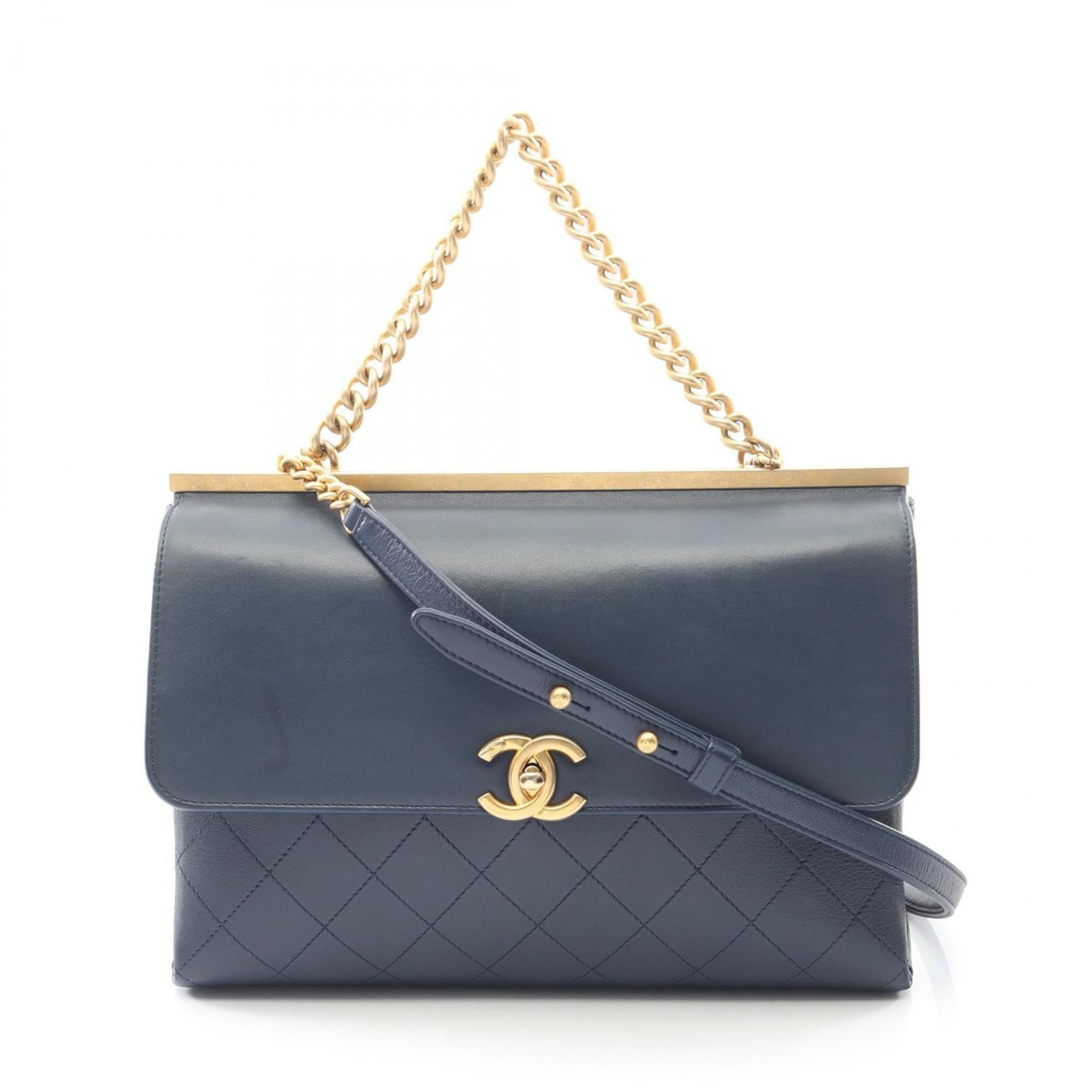 Chanel Navy Leather Shoulder Bag (Pre-Owned)