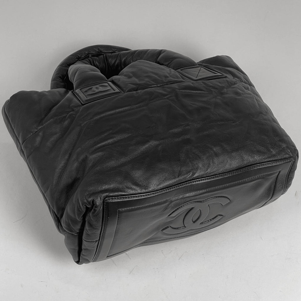 Chanel Black Leather Handbag Tote Bag (Pre-Owned)