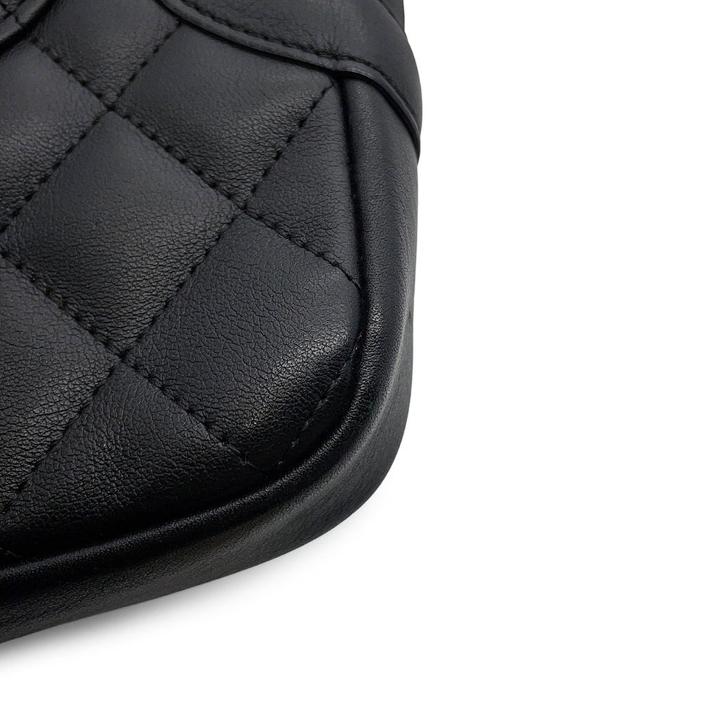 Chanel Black Leather Shoulder Bag (Pre-Owned)