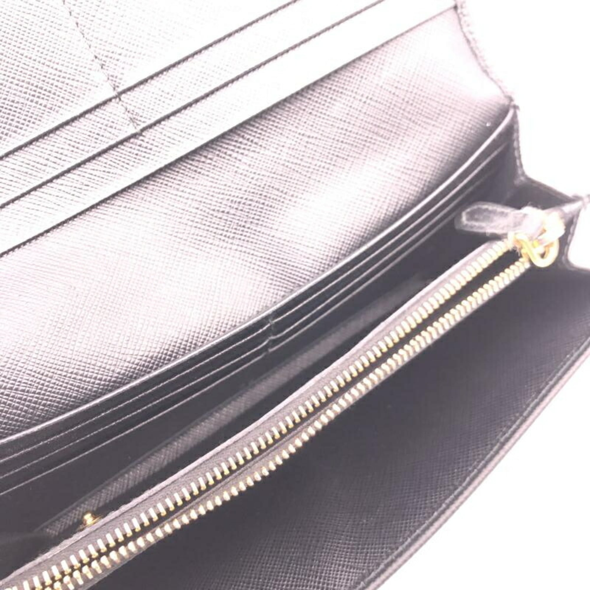 Prada Black Saffiano Long Wallet (Bi-Fold) (Pre-Owned)