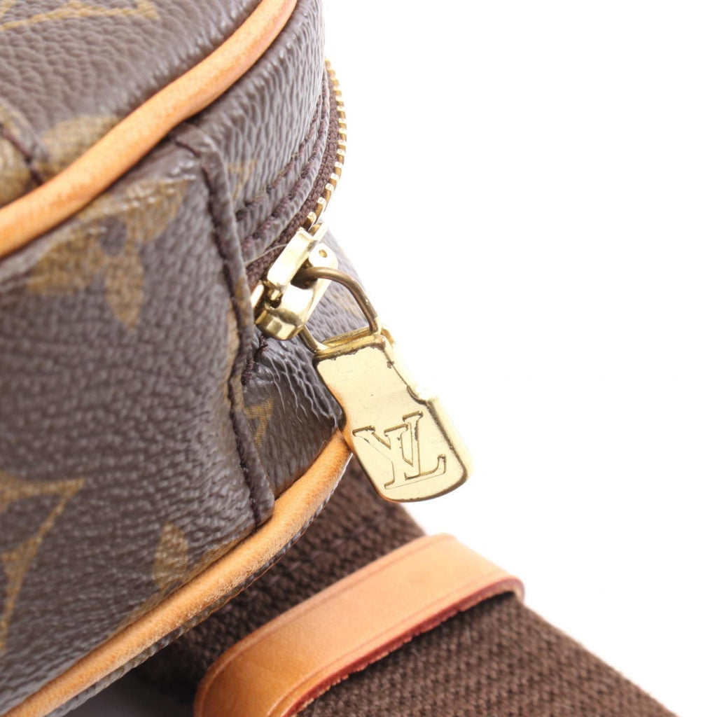 Louis Vuitton Brown Coated Canvas Fanny Pack (Pre-Owned)