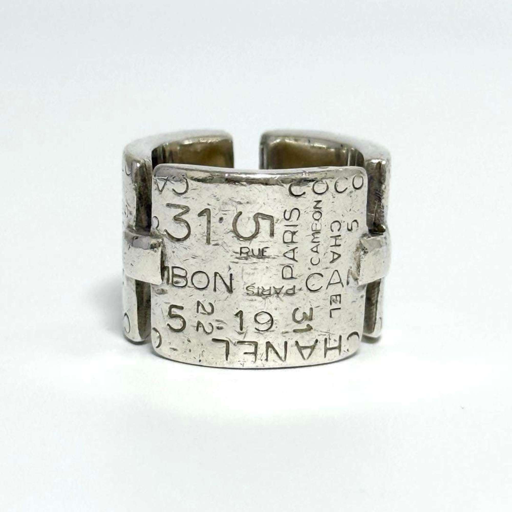 Chanel Silver 925 Band Ring (Pre-Owned)
